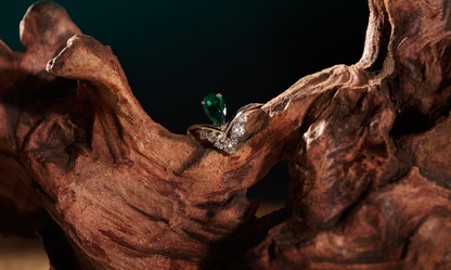 Emerald ring 02